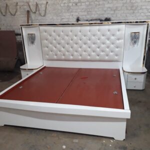 Style Designer bed in PU Polish