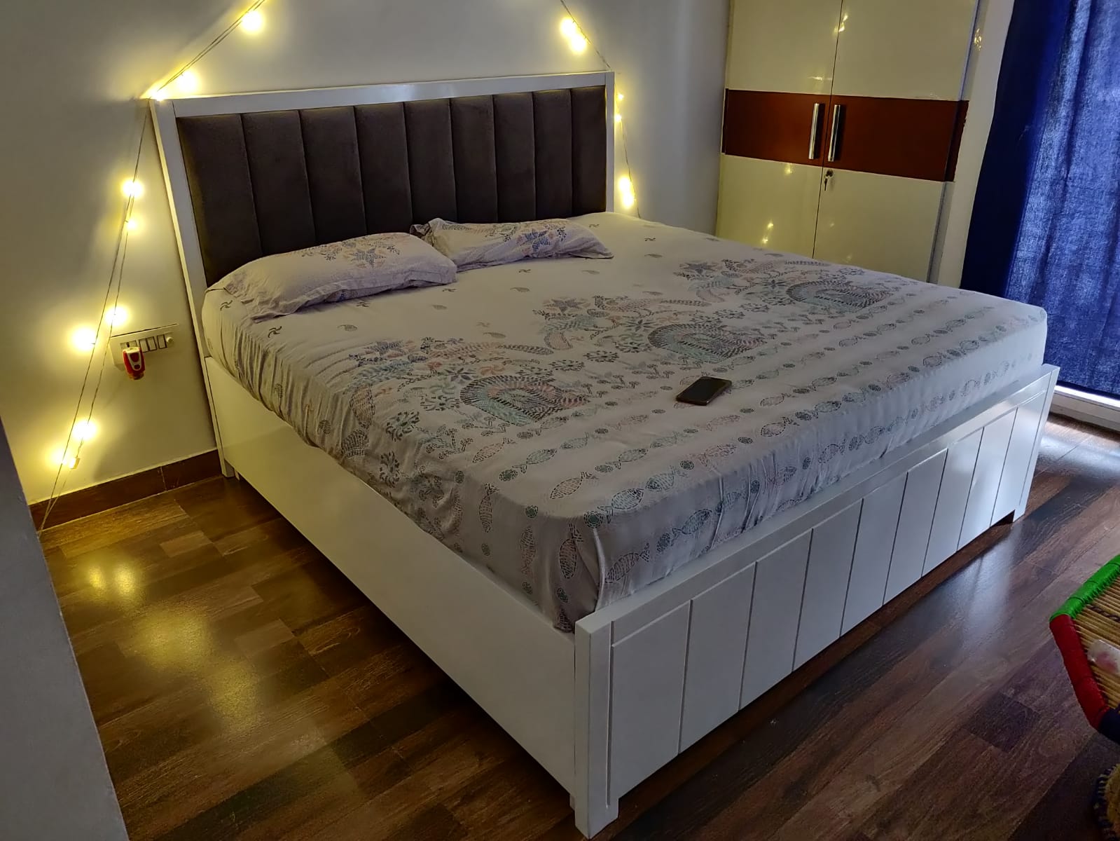 White Long Line Design in King Bed