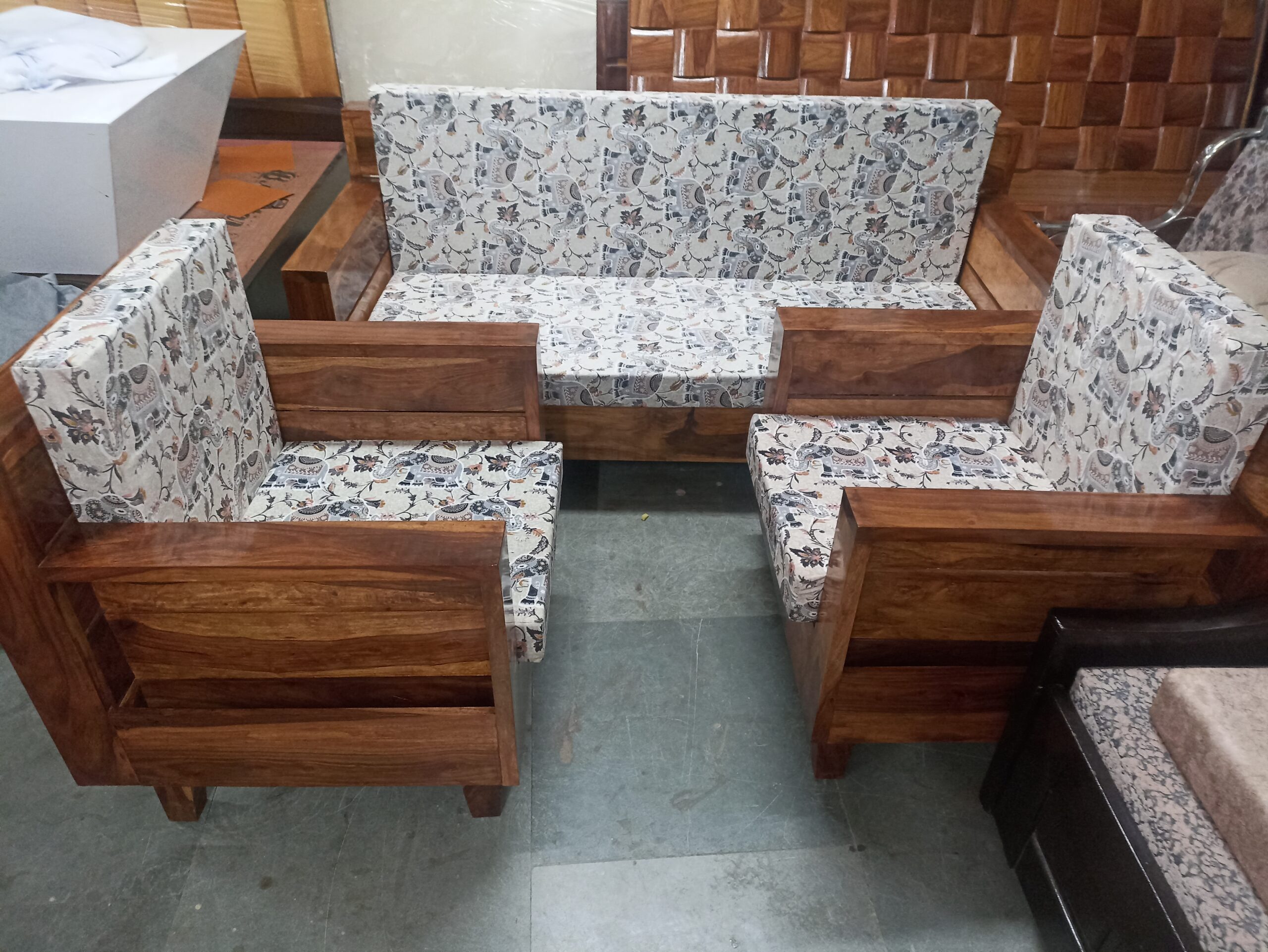 Wooden heavy sofa set solid