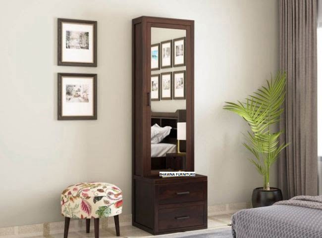 Dressing Table Brown in wood